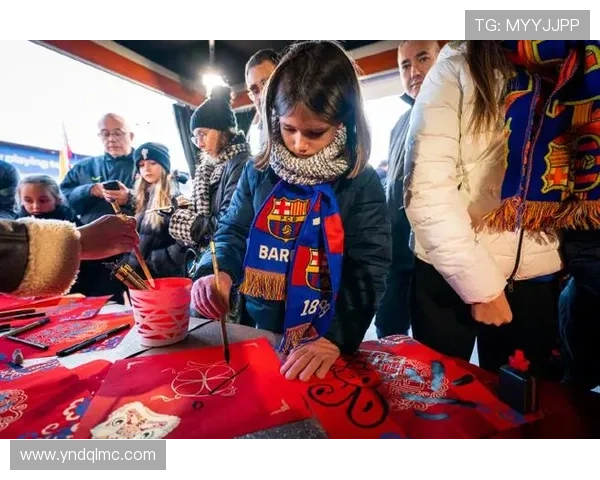 对话巴萨高层红蓝马年中国年味